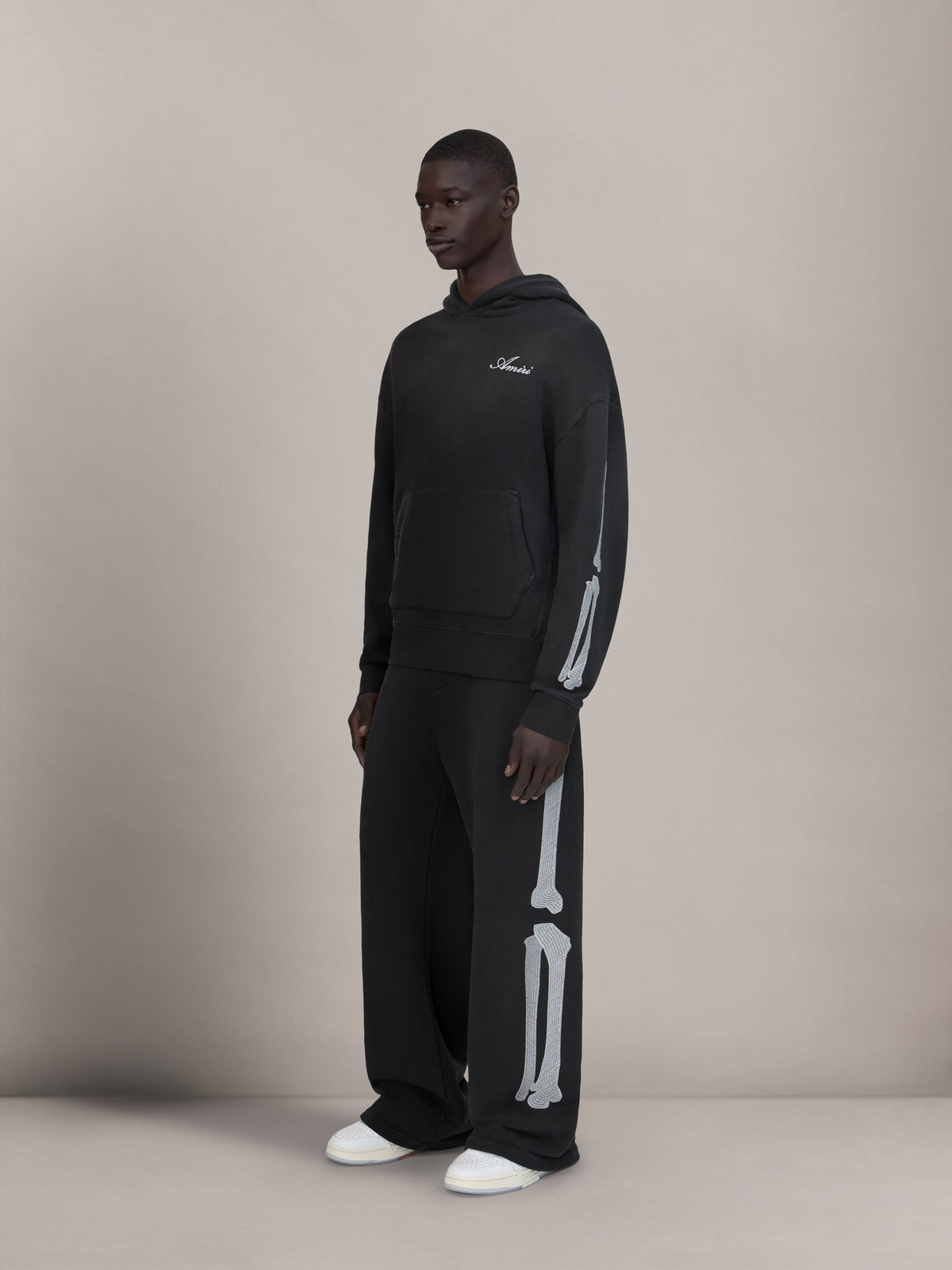 BONES OVERSIZED HOODIE - Black view 3